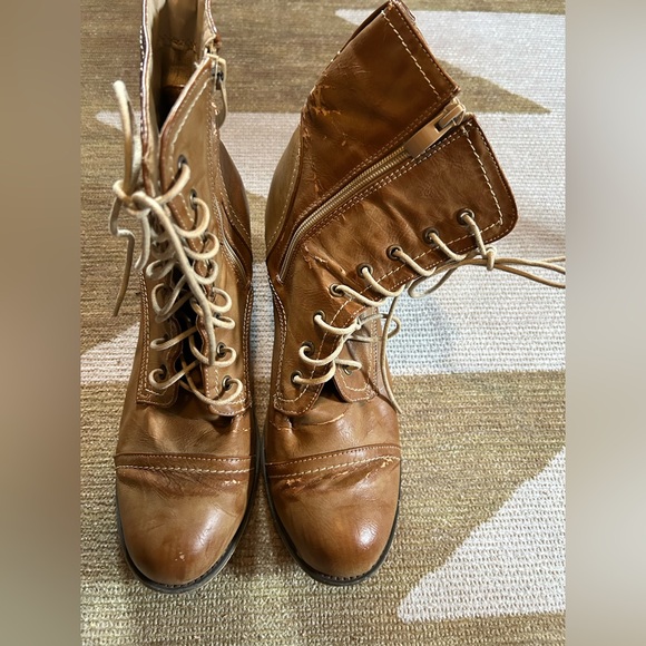 Shoes - Women's Tan Lace-Up Leather Ankle Boots